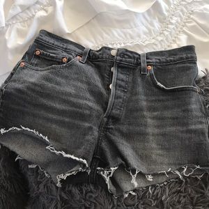501 Levi shorts